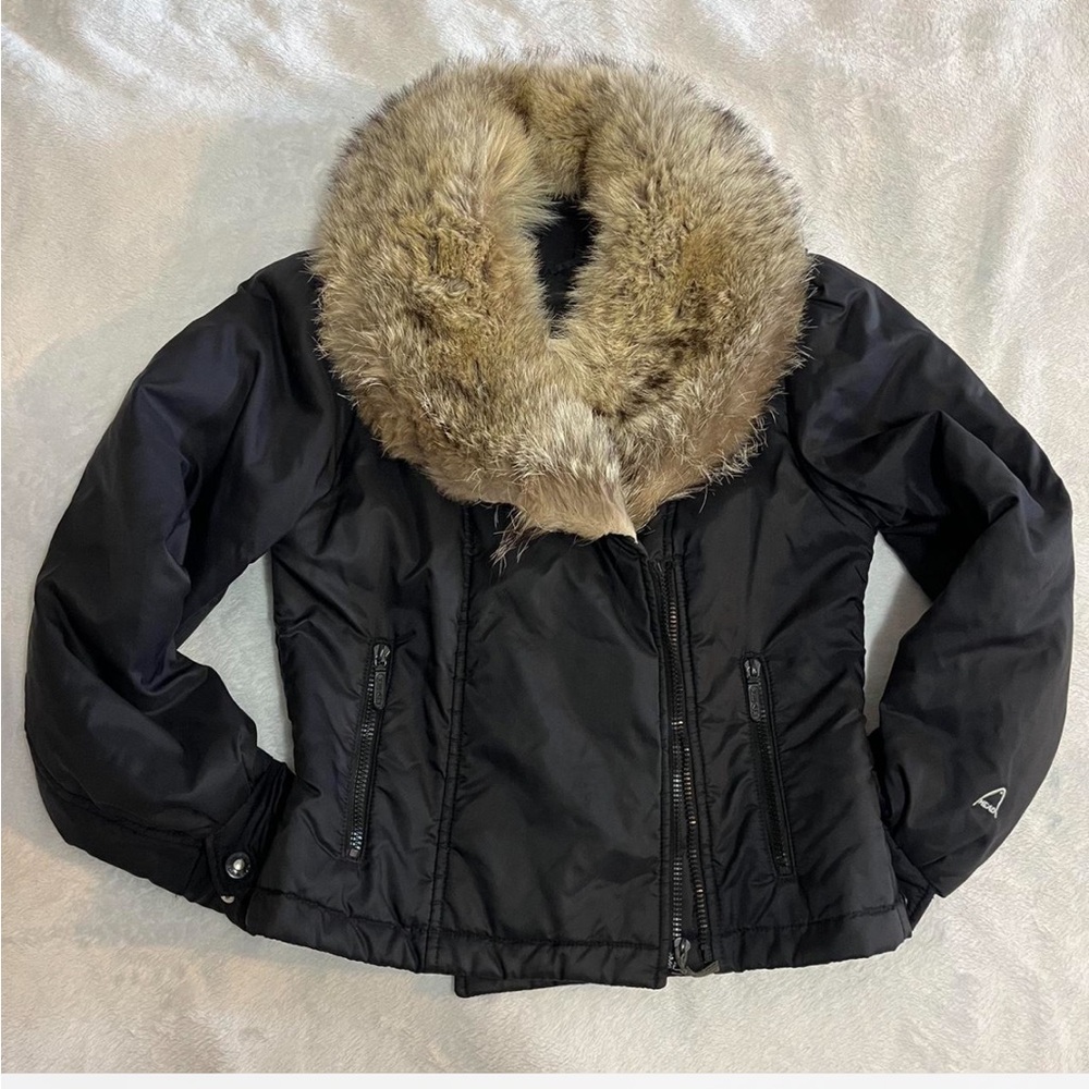 Fur collar jacket/ coat